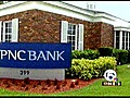 West Palm Beach police search for gunman in robbery outside PNC bank (NewsChannel 5)