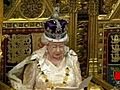 Economie européenne: en Grande Bretagne,  la Reine Elisabeth II a ouvert la session parlementaire chargée d&#039;établir un plan de réduction des dépenses