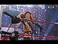 WWE : TLC 2010 : First ever diva’s tagteam table match : LayCool (Michelle McCool & Layla) vs Beth Phoenix & Natalya (19/12/2010).