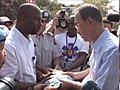 Ban Ki-moon visita las ruinas de la sede de la ONU en Puerto Príncipe