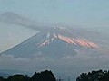 田圃に映る夕日、朝の田圃に映る富士山