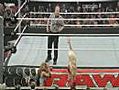 WWE : Monday night RAW : Championship match for the Diva Championship belt : Maryse vs Eve Torres (12/04/2010).