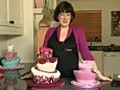 Lindy Smith shows how to make wonky wedding cakes