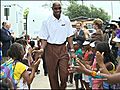 Alonzo Mourning Serves Up Free Breakfast To Kids