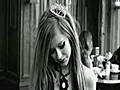 Avril Lavigne (艾薇兒) - Smile MV