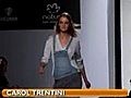 Carol Trentini entra na passarela pela Zoomp