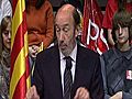 Rubalcaba es interrumpido en un mitin con gritos de 