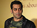 Salman takes a fancy to yoga