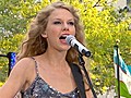 Taylor Swift rocks out to ‘Mine’