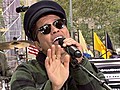 Bruno Mars jams to ‘Just the Way You Are’