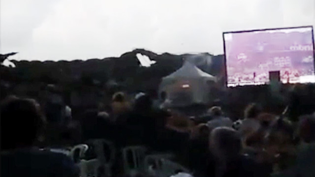 Stage COLLAPSES At Cheap Trick Concert [VIDEO]