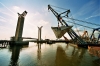 Pose des tabliers sur le plus haut pont-levant d&#039;Europe