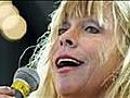 Rickie Lee Jones on the Magic of Performing Live