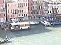 Gondeln auf dem Canal Grande in Venedig