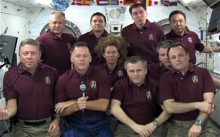 President Obama dials space shuttle crew