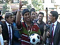 Ronaldinho a Milano,tifosi in festa