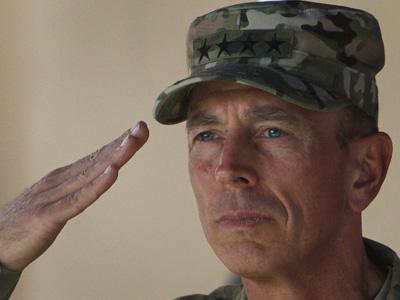 General Petraeus Hands Over Afghanistan Command