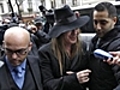 Fashion icon Galliano &#039;went too far&#039;