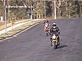 大黄蜂Hornet Vs Ktm越野摩托车比赛直线加速