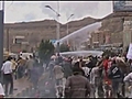 Yemeni police open fire