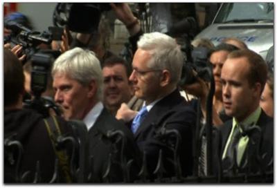 Raw Video: Assange arrives at London court