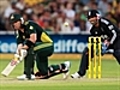 Poms beat Aussies to keep series alive