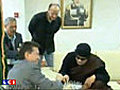 Quand Kadhafi joue aux échecs