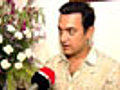 Aamir Khan turns 42, calls private bash