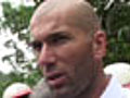 Looking back: Zidane lends a hand