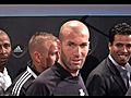 Foot Zidane Et Materazzi Font La Paix à Milan - Exyi - Ex Videos