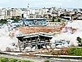 Spektakuläre Stadion-Sprengung in Brasilien