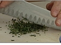 How To Chop Thyme