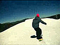 Magnifique saut en snowboard