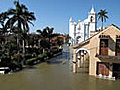 Inundaciones dejan pueblos fantasmas en Veracruz