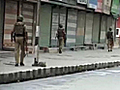 Kashmir: Fresh clashes after people defy curfew