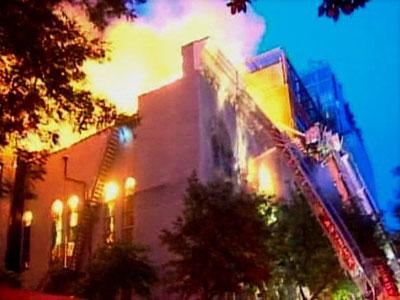 Raw Video: Four-alarm fire engulfs NYC synagogue
