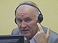 Richter wirft Mladic nach Pöbelei aus Gerichtssaal