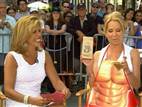 KLG,  Hoda get Canadian gifts for TODAY anchors