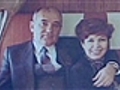 Gorbachev canta contra la leucemia