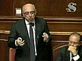 Fli si astiene al Senato