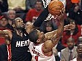 Bulls rout Heat in series opener