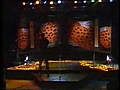 Carl Lewis cantando en directo en Español