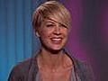 Jenna Elfman Makes Some New &#039;Friends&#039;