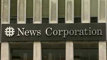 UK: UK govt backs calls for Murdoch to pull BSkyB bid