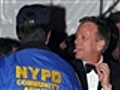 Kiefer Sutherland quebra nariz de estilista