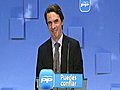 La ovación cerrada a Aznar y su abrazo con Rajoy,  las dos imágenes de la Convención del PP