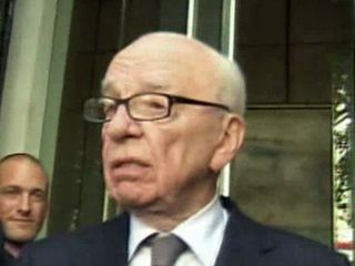 News Corp CEO Apologizes for Phone-Hacking by Tabloid