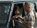 Rafida und Hana fahren Taxi in Bagdad