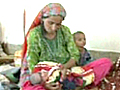 Pakistan woman delivers child in graveyard