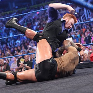 SmackDown: Sheamus crashes the Money in the Bank contract signing between Randy Orton and Christian